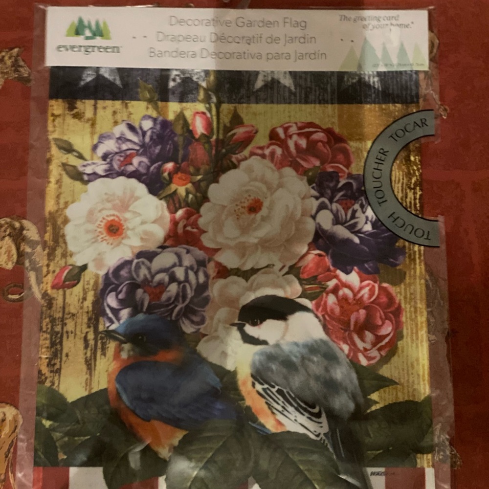 NEW EVERGREEN GARDEN FLAG LITTLE PATRIOTS BLUEBIRD & CHICKADEE  STARS 12.5 x 18